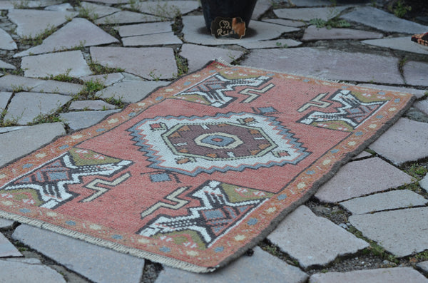 Vintage Handmade Turkish small area rug doormat for home decor, bathroom rug, area oushak rug bathroom mat kitchen kilim rug, rug 3,1X1,9, 664665