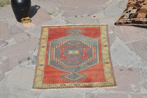 Unique Turkish Vintage small area rug doormat for home decor, bathroom rug, area oushak rug bathroom mat kitchen rug  kilim rug, rug 3.2X1.9, 664635