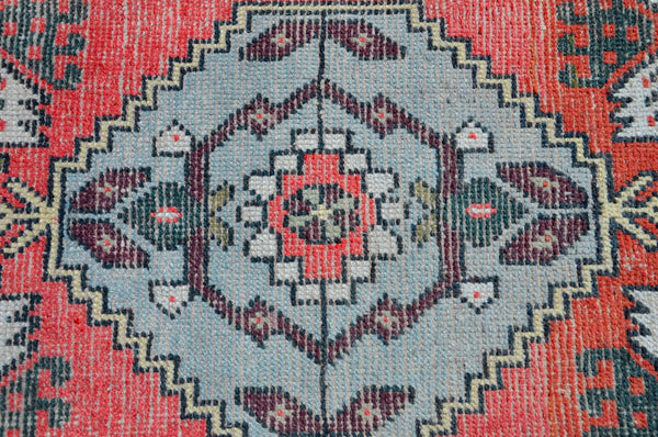 Unique Turkish Vintage small area rug doormat for home decor, bathroom rug, area oushak rug bathroom mat kitchen rug  kilim rug, rug 3,3X1,8, 665528