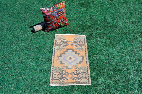 Unique Turkish Vintage small area rug doormat for home decor, bathroom rug, area oushak rug bathroom mat kitchen rug kilim rug, rug 2.8x1.5, 665651