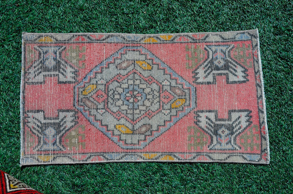 Natural Turkish Vintage small area rug doormat for home decor, bathroom rug, area oushak rug bathroom mat kitchen kilim rug, rug 2.11X1.6, 665669