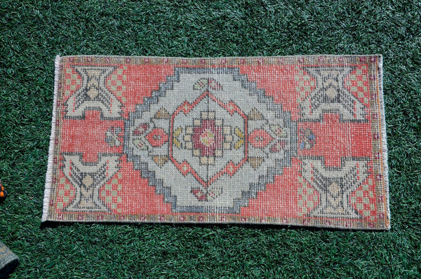 Turkish Handmade Vintage small area rug doormat for home decor, bathroom rug, area oushak rug bathroom mat kitchen kilim rug, rug 3.1X1.7, 665568