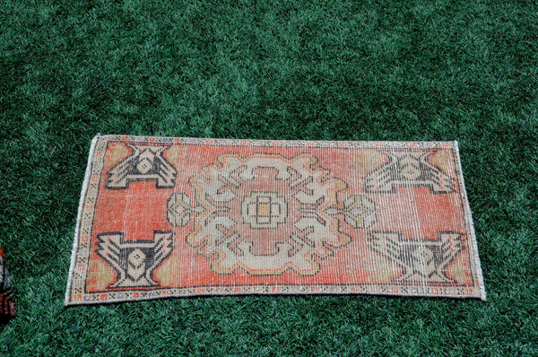 Turkish Handmade Vintage small area rug doormat for home decor, bathroom rug, area oushak rug bathroom mat kitchen kilim rug, rug 3.1X1.6, 665584