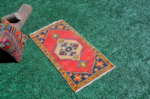 Unique Turkish Vintage small area rug doormat for home decor, bathroom rug, area oushak rug bathroom mat kitchen rug kilim rug, rug 3.3x1.9, 665710