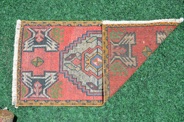 Natural Turkish Vintage small area rug doormat for home decor, bathroom rug, area oushak rug bathroom mat kitchen rug kilim rug, rug 3X1.5, 665967