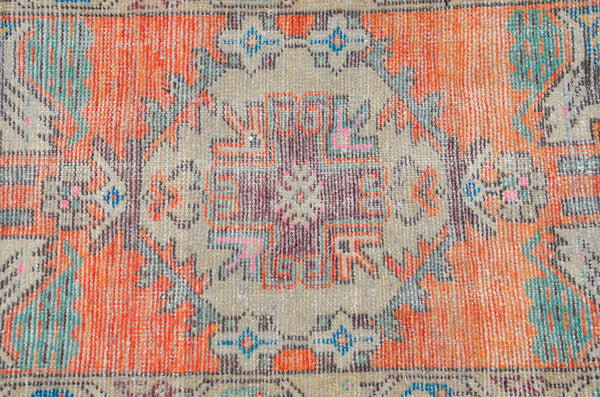 Natural Turkish Vintage small area rug doormat for home decor, bathroom rug, area oushak rug bathroom mat kitchen rug kilim rug, rug 3.2X1.5, 666507