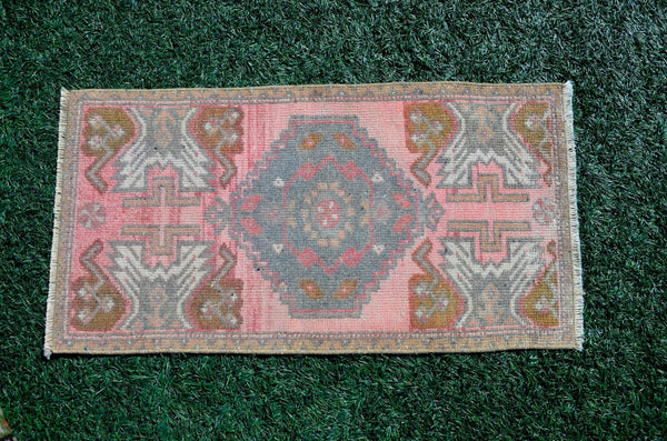 Natural Turkish Vintage small area rug doormat for home decor, bathroom rug, area oushak rug bathroom mat kitchen rug kilim rug, rug 3X1.6, 665798